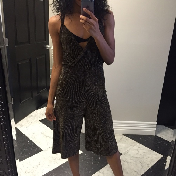 🚫SOLD🚫Gold & black Topshop Jumpsuit - Picture 4 of 4
