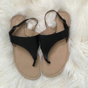 Old Navy Black Sandals