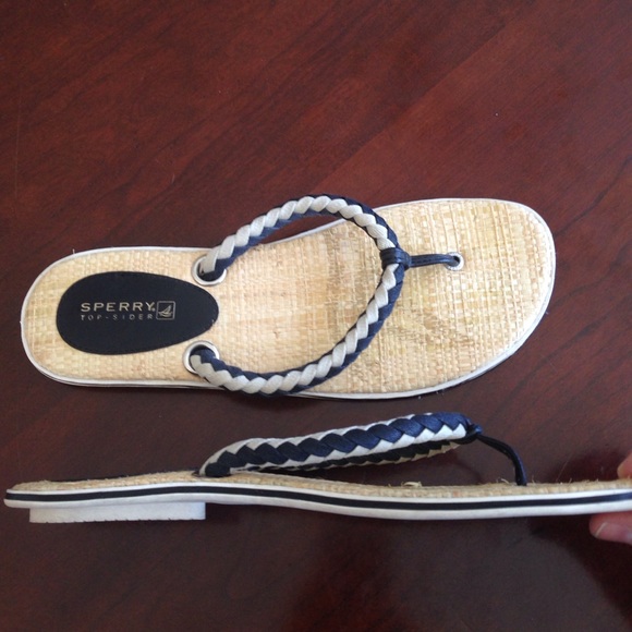 ⚓️Sperry Top-Sider Flip Flops - Picture 4 of 4