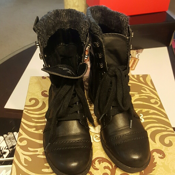 "ARMY BOOTS"