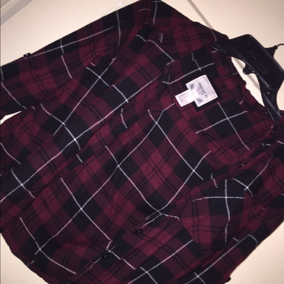 Red flannel - Picture 1 of 3