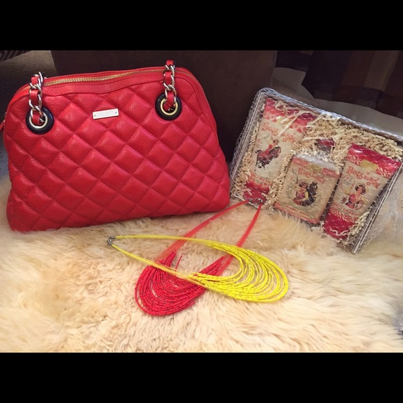♠️ Kate Spade Quilted Hand Bag ♠️