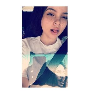 Meet your Posher, Alexadria