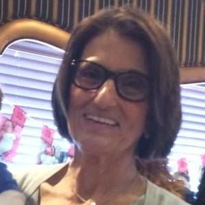 Meet your Posher, Elaine