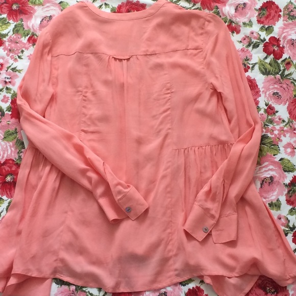 Anthropologie peach long sleeve - Picture 4 of 4