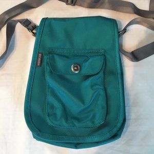 Columbia purse