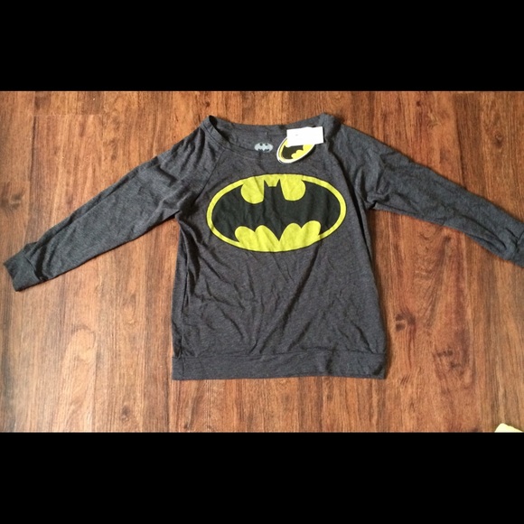 BATMAN LONG SLEEVE SHIRT
