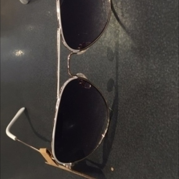 UV protected Aviators