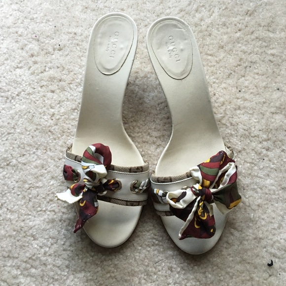 SALE! Gucci sandals