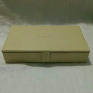 New in Wrapping Pandora Cream Leather Jewelry Box