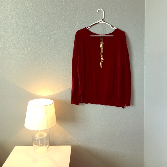 Comfy maroon sweater