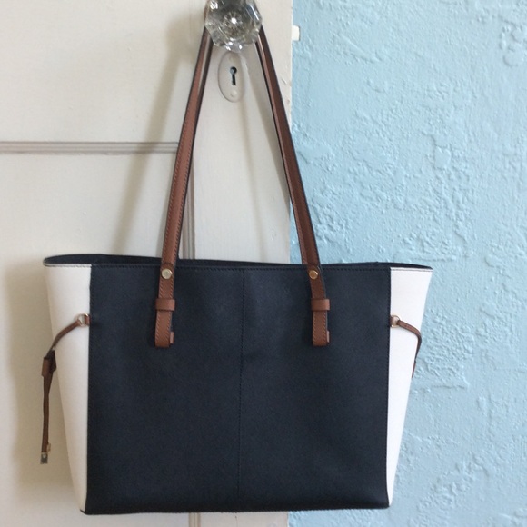 Calvin Klein handbag - Picture 3 of 4