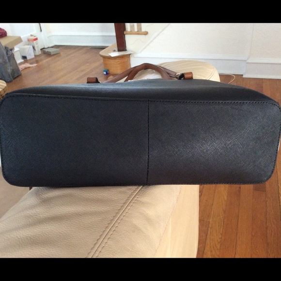 Calvin Klein handbag - Picture 4 of 4