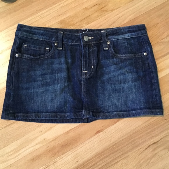 Madison Mini Skirt - Picture 3 of 4