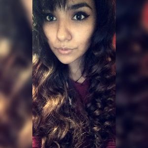 Meet your Posher, Celene