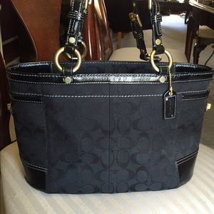 Authentic Black Signature Coach Purse