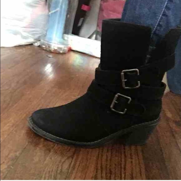 New, Cathy Jean suede booties sz 7 - Picture 2 of 4