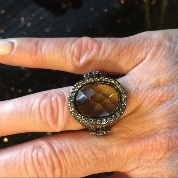 Stunning oval cocktail ring!