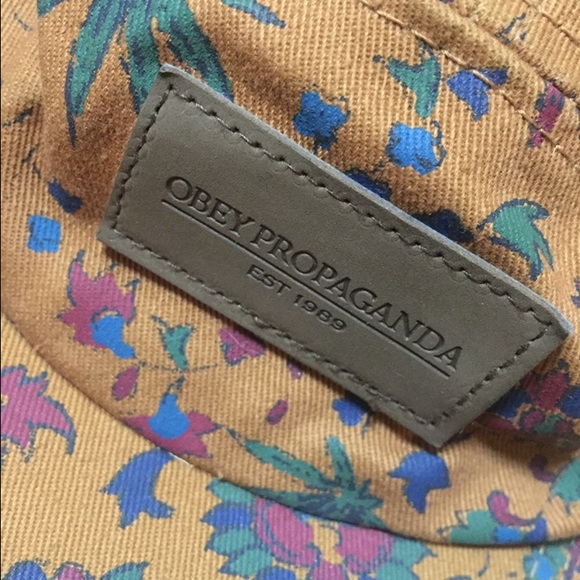 Obey hat 🔆 - Picture 2 of 4