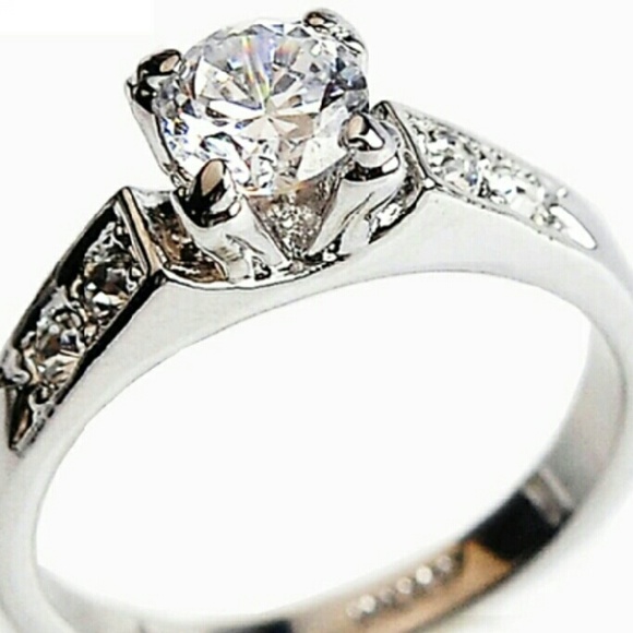 NWOT Cz Engagement Ring Size 6 - Picture 2 of 4