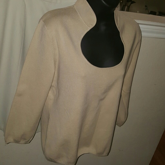 Beautiful high collar silk blend top