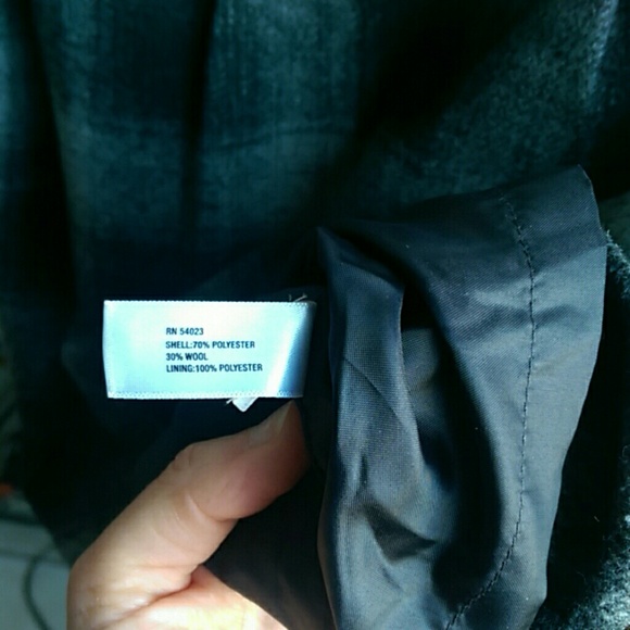 GAP Plaid Wool Skirt - Picture 3 of 3
