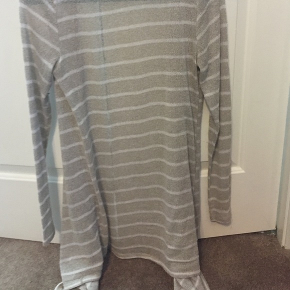 Tan and white cardigan - Picture 2 of 2