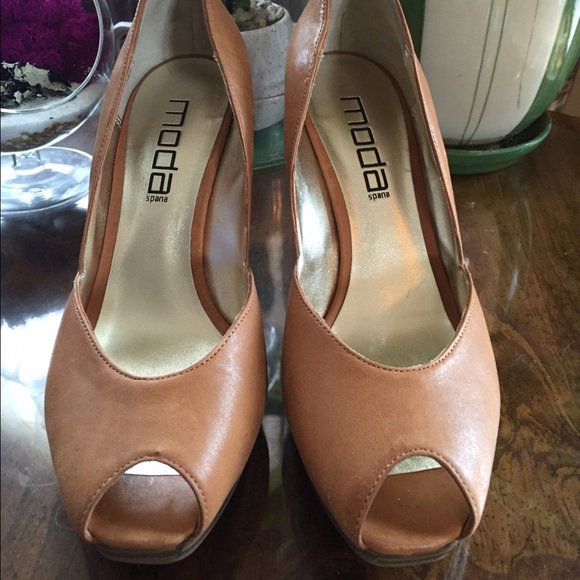Moda Spana Tan Leather Wedge Women's Size 6.5
