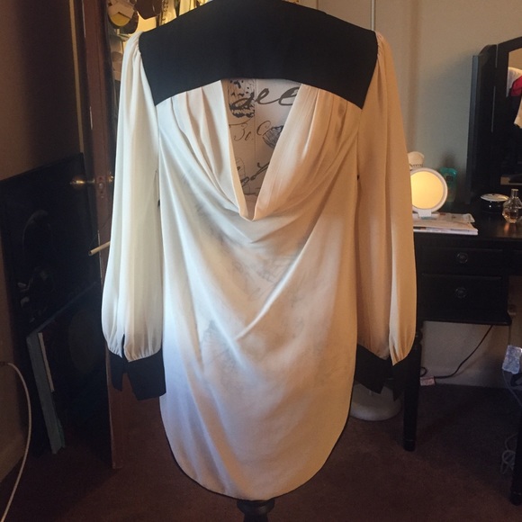 Color block blouse - Picture 2 of 3