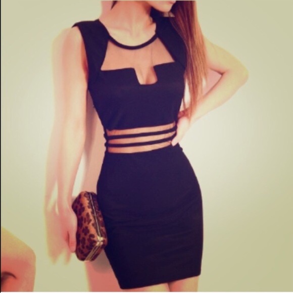 Black cocktail dress!! 🌺 - Picture 3 of 4