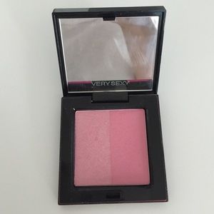 Blush/highlighter duo