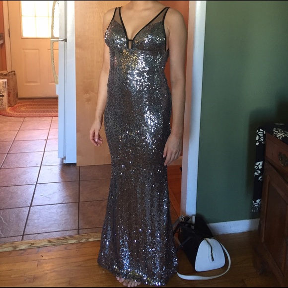 Prom dress - Picture 1 of 1
