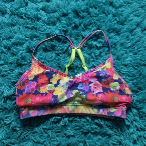 Lorna Jane sports bra floral