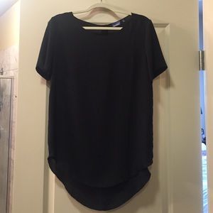 💥flash sale💥 Tildon peak-a-boo back shirt M