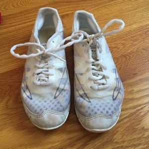Nfinity cheer sneakers