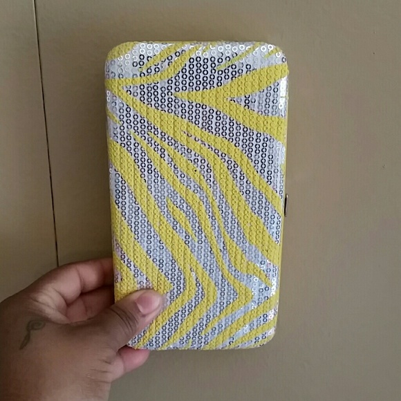 NEW  Wallet