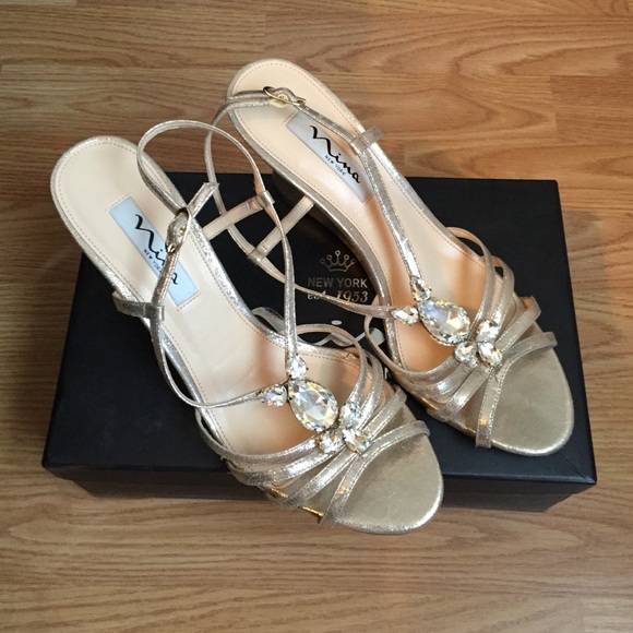 Nina Viani Wedges