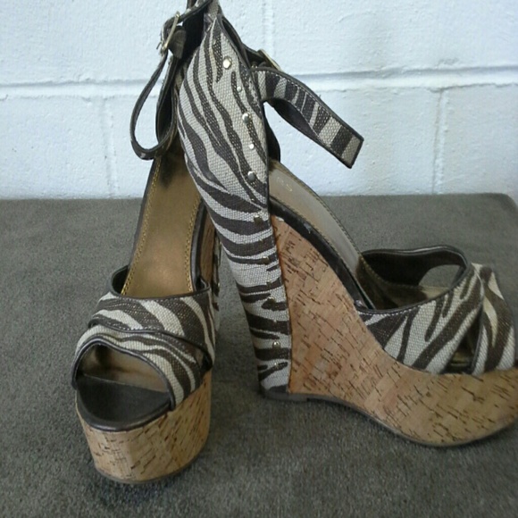 Bakers wedges size 10M - Picture 3 of 4