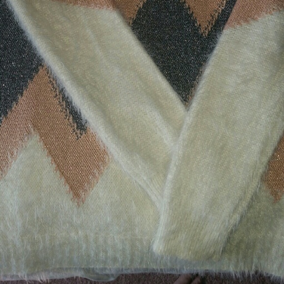 Sweater - Picture 2 of 2