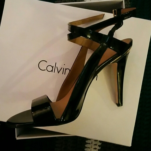 Melville patent slingbacks gorgeous