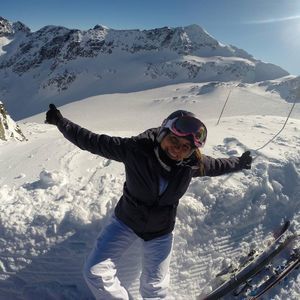 Meet your Posher, Alba