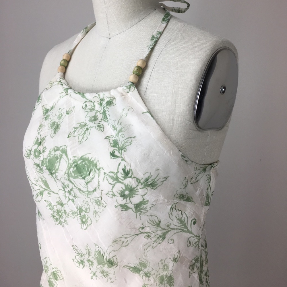 Handkerchief hem halter top