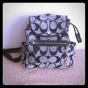 Backpack adjustable straps