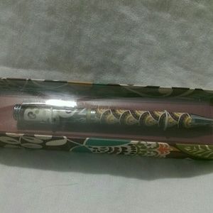 New Vera Bradley Plum Crazy Pen