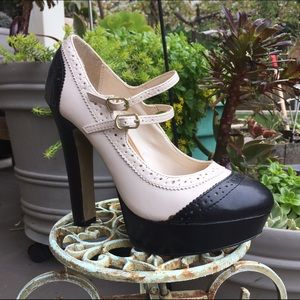 LC Lauren Conrad Platform Saddle Shoes