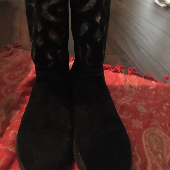 CARLOS SANTANA UGG STYLE ARTISTA BOOTS FAUX FUR