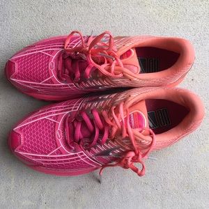 Brooks glycerin 12 orange to pink ombré