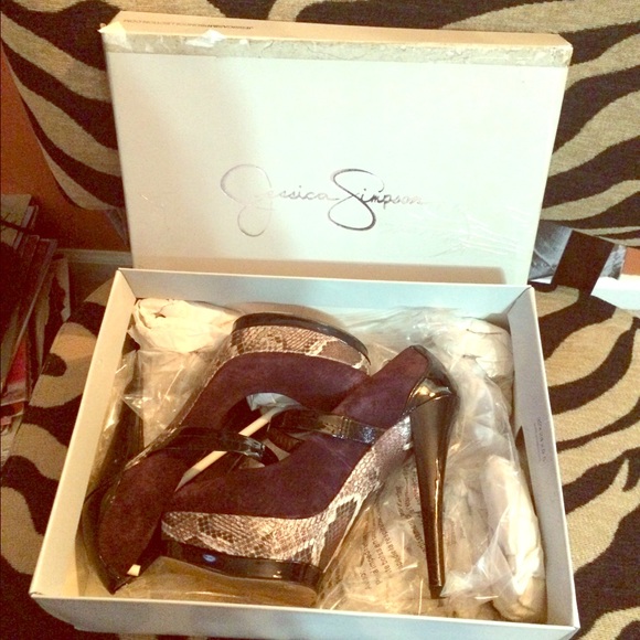 Jessica Simpson Cheetah Style Heels