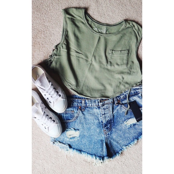 Forever 21 Pants - Forever 21 Highwaisted Jean Shorts