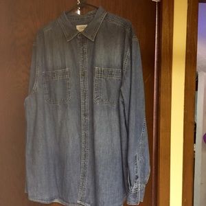 CLOSET CLOSING!! Mens 2Xl, NWOT's Denim button up!